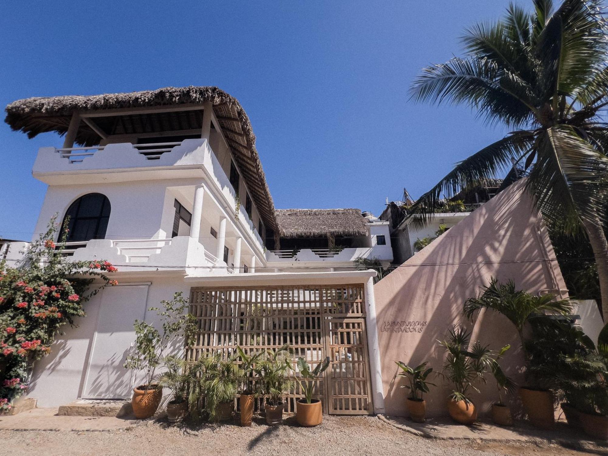 La Punta Rooms Brisas de Zicatela Esterno foto